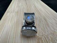 Sterling Silver Natural Rainbow Moonstone Gemstone Ring Size 7