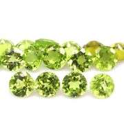 Round cut! Untreated! Matched! 9.30ct Peridot set!