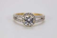 10k Yellow Gold Round Solitaire Halo Vintage Engagement Band White CZ's Ring Size 6.5