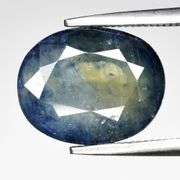 Very unique and very large! 4.60ct blue and yellow Sapphire!