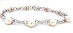 14kt White gold 6.5-7mm pearl and diamond accent bracelet