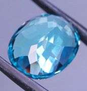 Glittering and huge! 18ct vivid Swiss blue Topaz