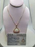 Extremely fine quality one Opal pendent in silver, GGA certfied, Size: 18