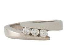 0.30ctw Round Diamond Three Stone Crossover Band Ring in 14K