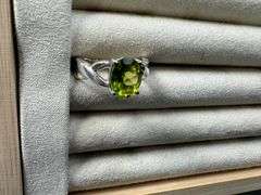 Sterling Silver 925 Natural Gemstone Peridot Ring Size 9