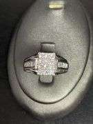 CERTIFIED LADIES 14K WHITE GOLD AND DIAMOND RING