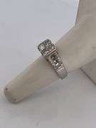 CERTIFIED LADIES 18K WHITE GOLD DIAMOND RING