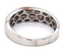 14kt White gold 0.25ctw 2 row diamond band