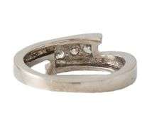 0.30ctw Round Diamond Three Stone Crossover Band Ring in 14K