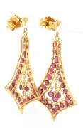 18kt Yellow gold ruby dangle earrings