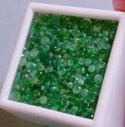 You get a beautiful mix of greens in this 21.29ct Emerald set!