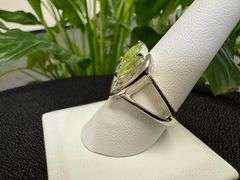 Sterling Silver Natural Peridot Gemstone Ring Size 10
