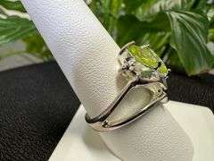 Sterling Silver Natural Peridot Gemstone Ring Size 10
