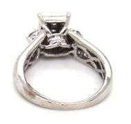 10kt White gold 0.80ctw princess cut and round brilliant cut diamond cluster ring