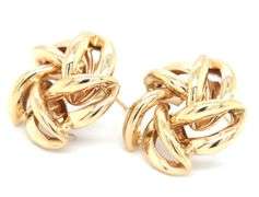 14kt Yellow gold flower stud earrings