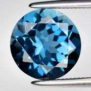 Top London blue! VS grade 2.77ct Brazilian Topaz solitaire!
