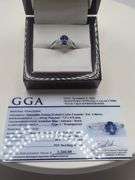 Very fine Tanzanite ring in silver , GGA certified with diamond