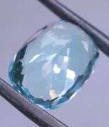 Superbly cut heavy flashing 14.02ct VS grade Swiss blue Topaz