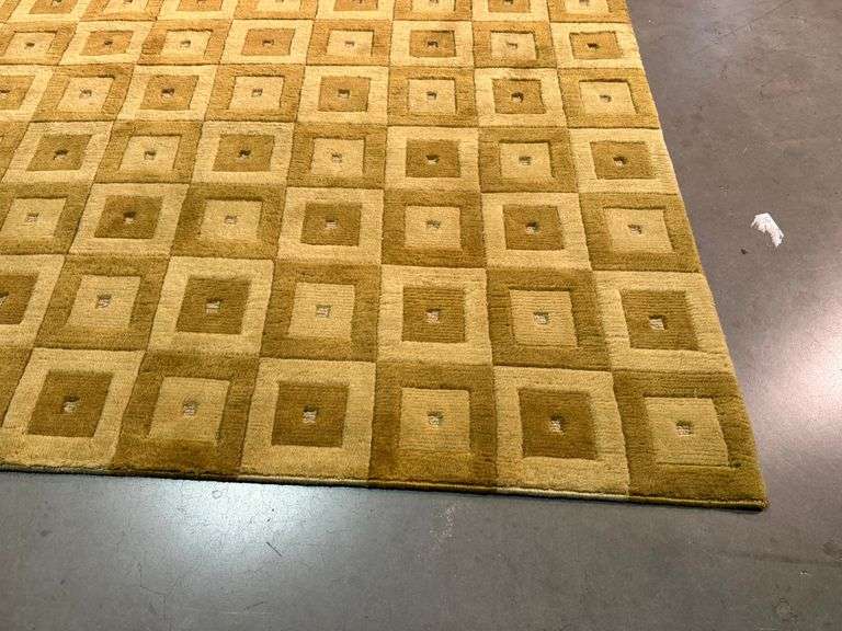 Fine Carved Moden Rug 8x11