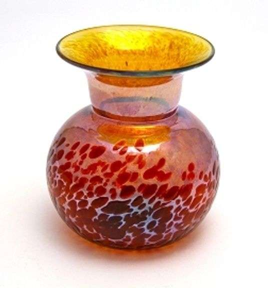 Ruby Gold Traditional Jar