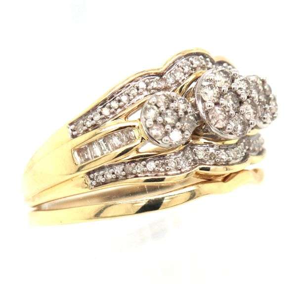 10kt Yellow gold diamond wedding set