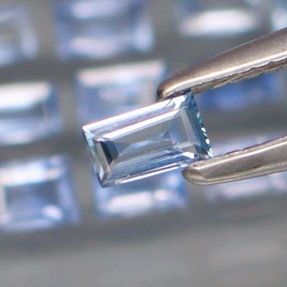 Lightly saturated 3.31ct set of cornflower blue Sapphires!