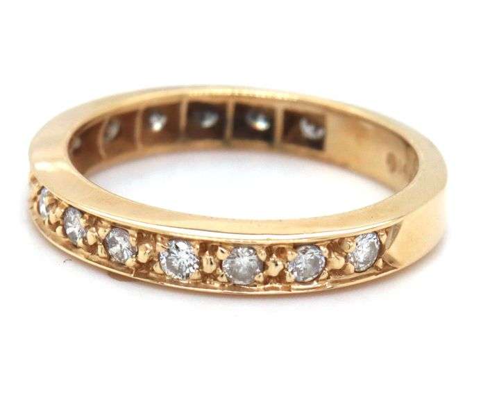 Practical Stackable 14K YG Diamond Band