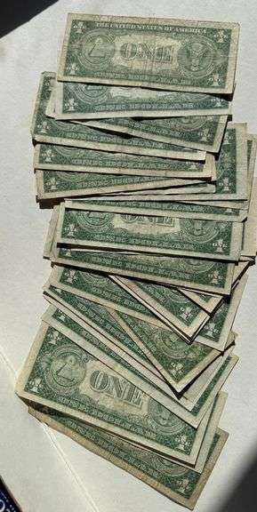 Thirty Three Various 1935 Series $1 Silver Certs Incl Star