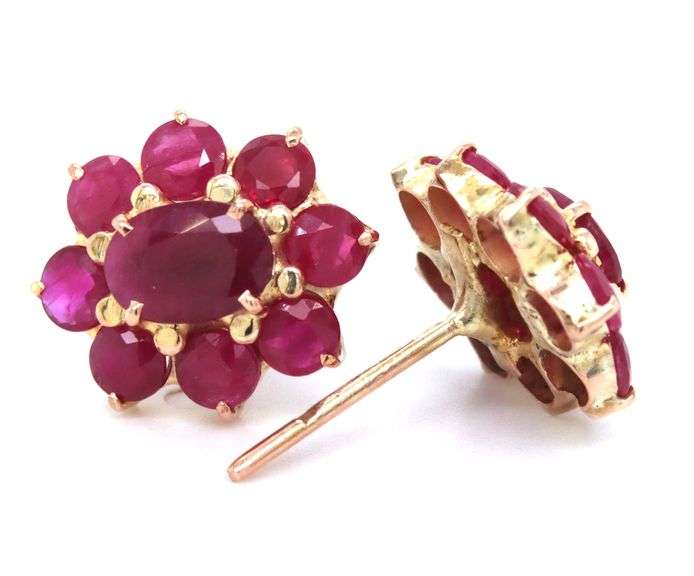10kt Yellow gold 5.30ctw oval and round ruby flower stud earrings