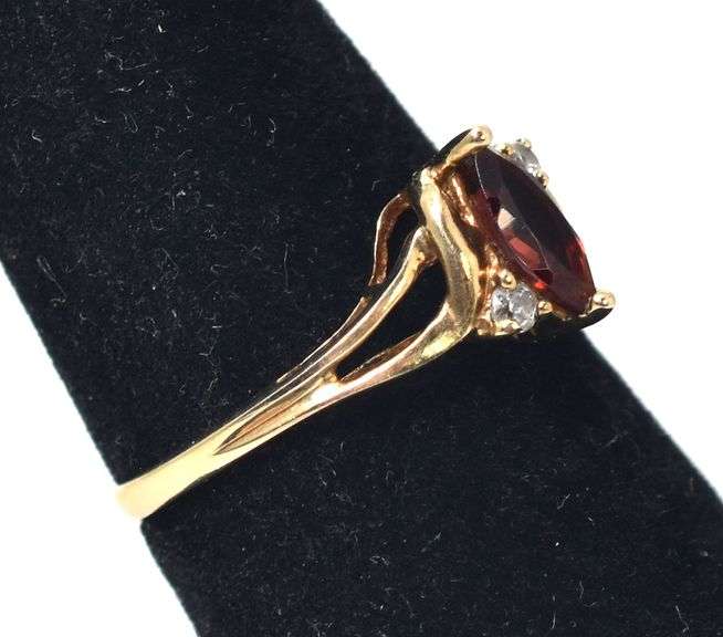 Elegant 10K Yellow Gold Red Garnet Gemstone Ring