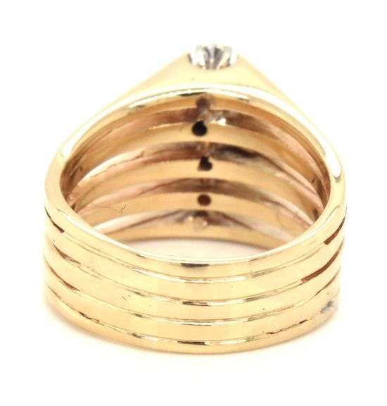 Stylish 14K YG Wide 5 Diamond Ring