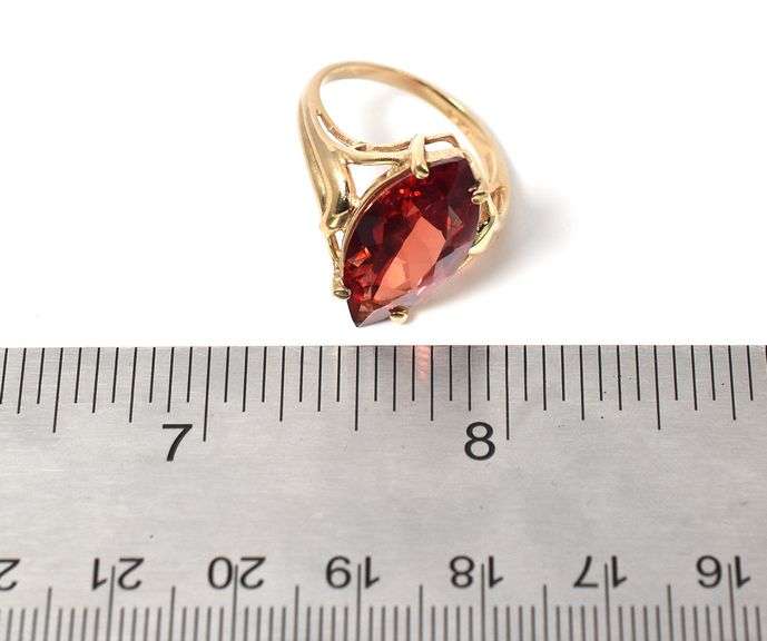 Enchanting 14K Yellow Gold Citrine Gemstone Ring