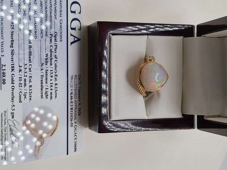 Very fine Cabochon Pear Cut Opal ring in Gold Plated Silver