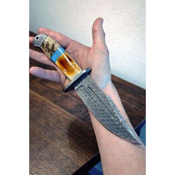 Damascus Steel Bowie Knife Ram Horn
