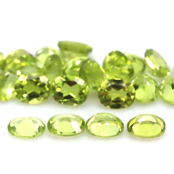 Dazzling 9.50ct untreated lime green Peridot set