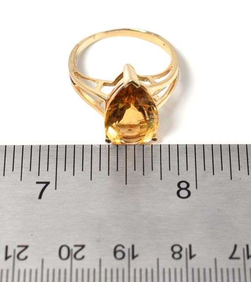 Sparkling 10K Yellow Gold Citrine Gemstone Ring