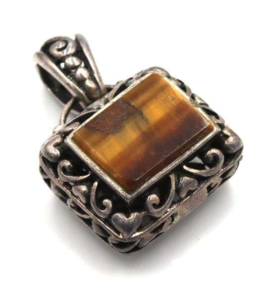 Group lot of Vintage 925 sterling silver miscellaneous jewelry