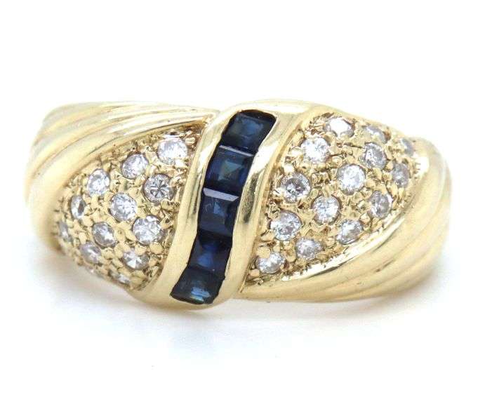 Stunning 14K YG Sapphire and Dimond Ring