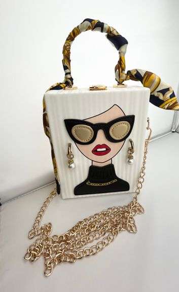 Novelty 3D Lady Face Acrylic CrossBody Hand Bag