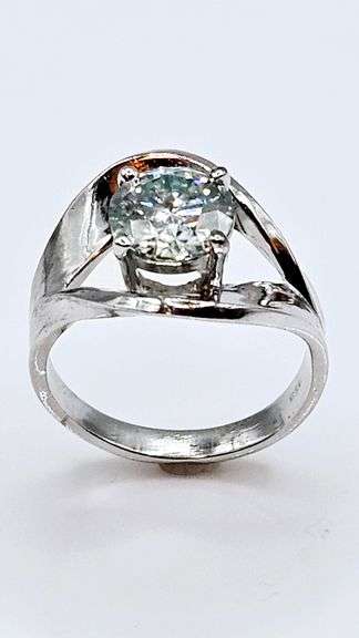 Sparkling  2.75 Ct VVs1 White Ice Blue Fire Moissanite Ring