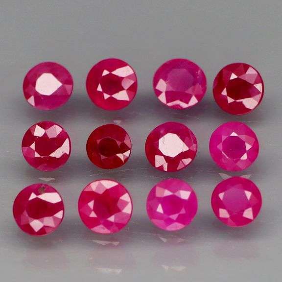 Collectors 3.90ct PIGEONS BLOOD Burmese Ruby set!!!