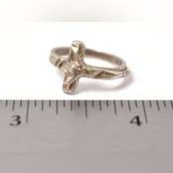 Jesus on The Cross Ring in Sterling Silver .