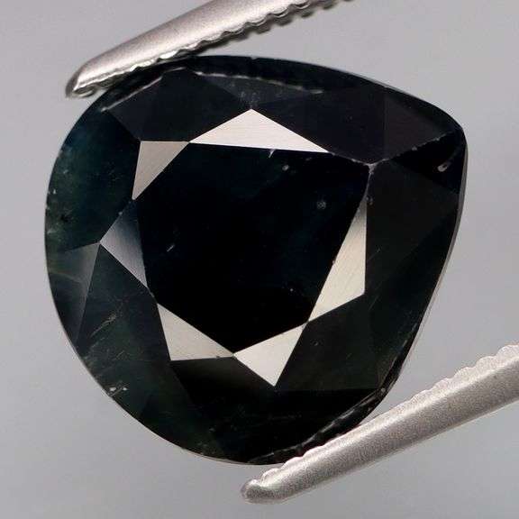 Elegant 8.31ct midnight black Sapphire -Heated only!!!