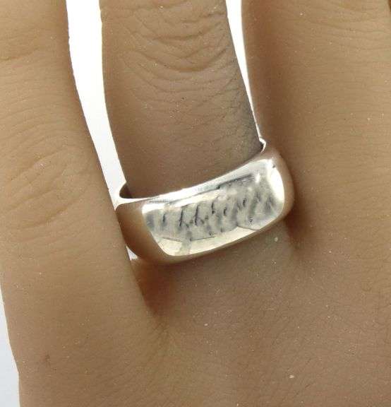 Tiffany & Co wide cushion band