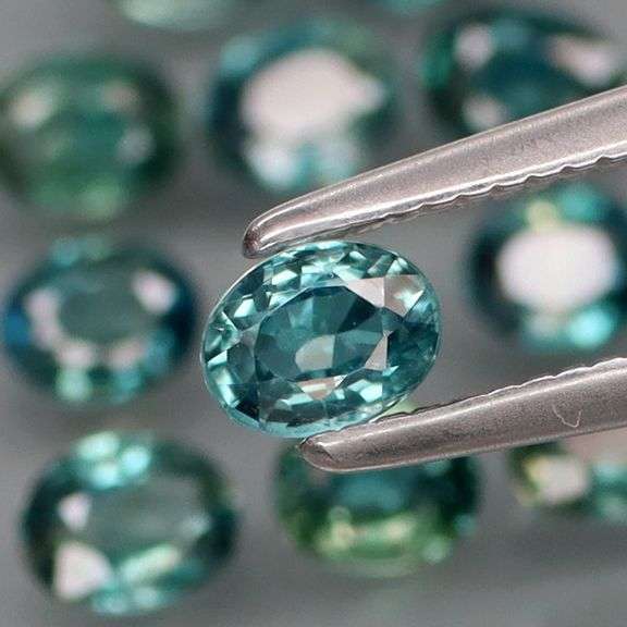 Sparkling! Matched 2.45ct blue green Sapphire set! Heated only!