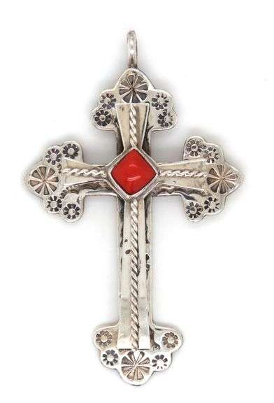 Vintage 925 sterling silver cross pendant