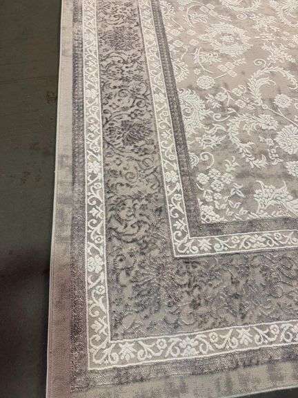 Magnificent Silky look Rug 8x11