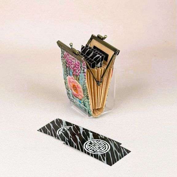 Rfid Floral Digital Print Embroidery Card Holder