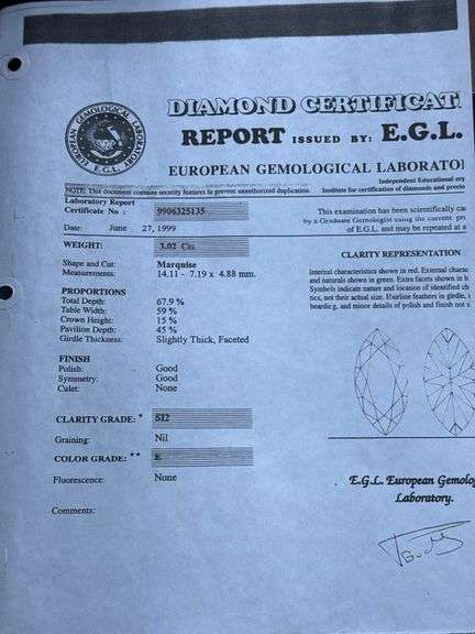 Platinum Marquise Diamond Ring of 3.32