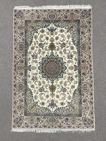 Handmade Fine Silk Persian Isfahan 7.11x5.2